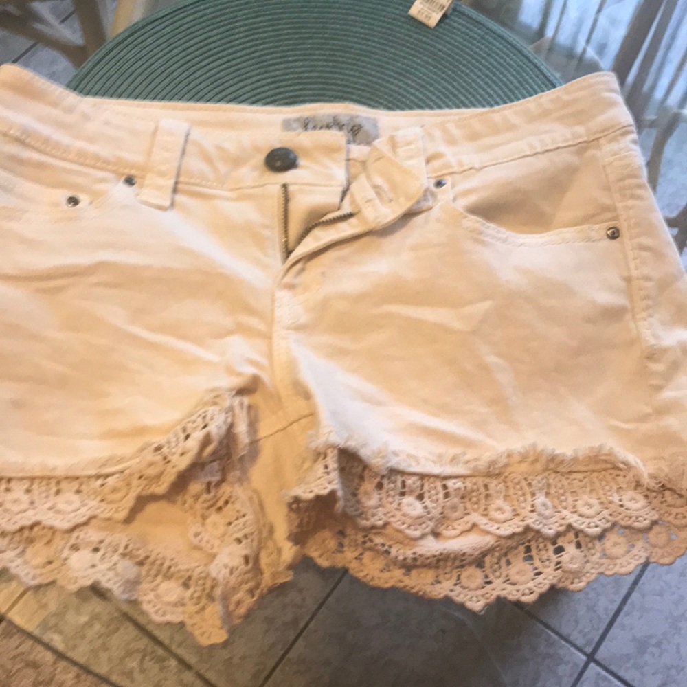 Buckle Daytrip lace shorts